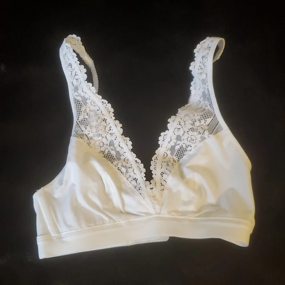 WACOAL EMBRACE LACE SOFT CUP WIRELESS BRA LINGERIE 652191